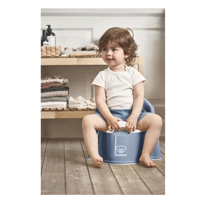 babybjorn-potty-chair-deep-blue-white-055269-002