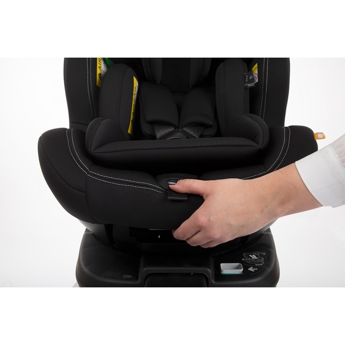 cadeira-auto-chicco-seat3fit-isize-black-11